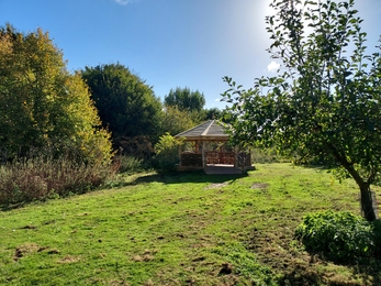 Ramsey Heights Outdoor Shelter in Sunshine